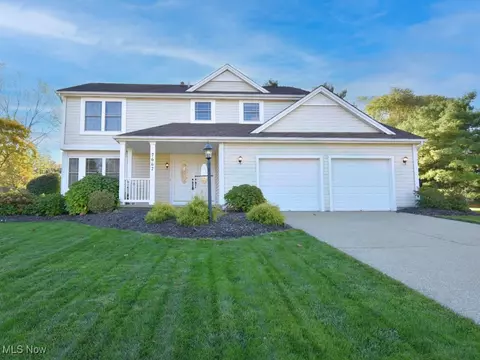 7667 Crimson Ct, Mentor, OH 44060