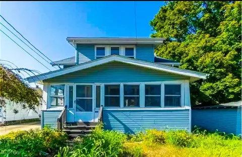 810 Mohawk Ave, Akron, OH 44305