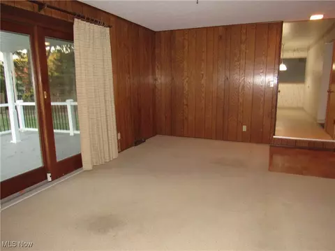Living - 4805 Maple Hill Dr, Seven Hills, OH 44131 photo 7 of 8