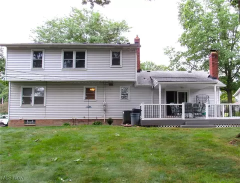 Exterior - 4805 Maple Hill Dr, Seven Hills, OH 44131 photo 6 of 8