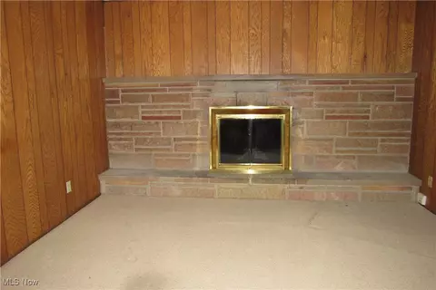 Living - 4805 Maple Hill Dr, Seven Hills, OH 44131 photo 5 of 8
