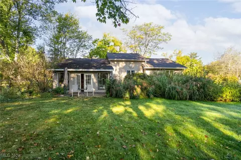 Exterior - 5877 Ford Rd, Elyria, OH 44035 photo 8 of 13