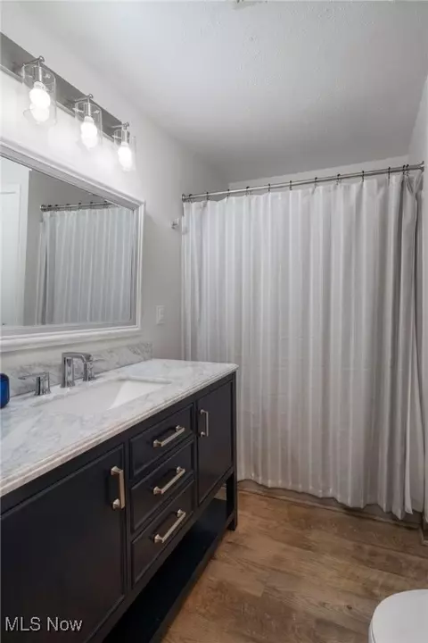 Bath - 5877 Ford Rd, Elyria, OH 44035 photo 1 of 2