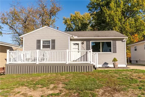 1615 Romona Rd, Akron, OH 44305