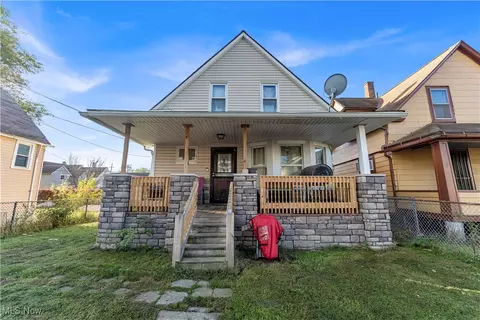 7407 Camden Ave, Cleveland, OH 44102