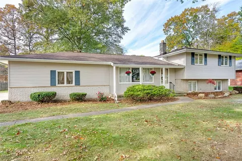 Exterior - 7692 W Parkside Dr, Boardman, OH 44512 photo 1 of 12