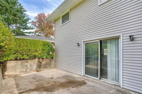 Exterior - 7692 W Parkside Dr, Boardman, OH 44512 photo 9 of 12