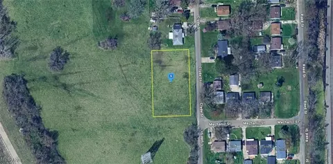 36 Clyde St, Toledo, OH 43605