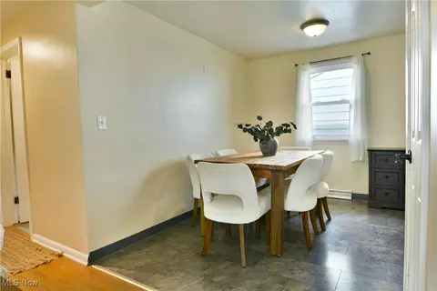 Dining - 940 Edenridge Dr, Boardman, OH 44512 photo 1 of 2