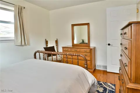 Bedroom - 940 Edenridge Dr, Boardman, OH 44512 photo 2 of 4