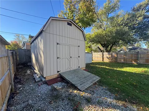 244 13th St, Elyria, OH 44035 photo 20