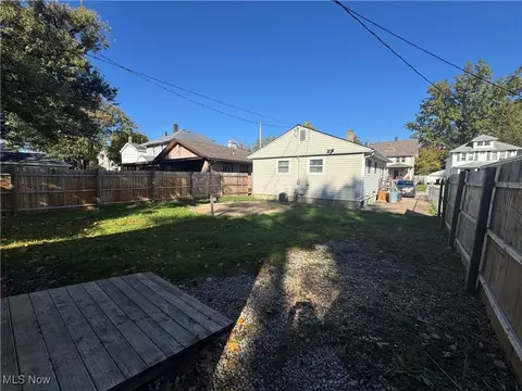 244 13th St, Elyria, OH 44035 photo 22