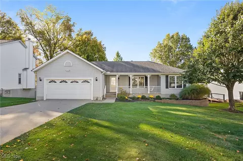 1530 Pilgrim Dr, Stow, OH 44224