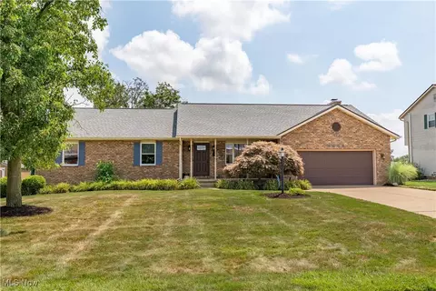 6666 Carriage Lane Ave NE, Canton, OH 44721