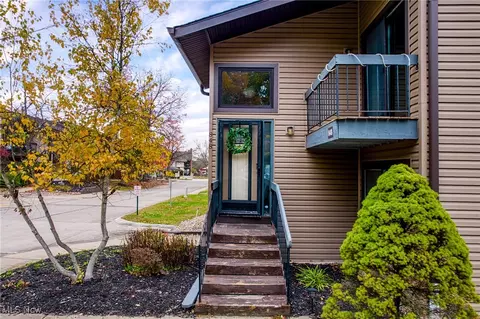 848 Kirkwall Dr, Copley, OH 44321