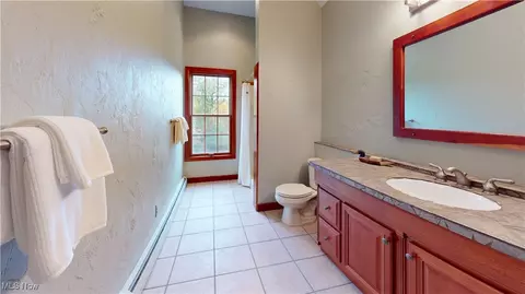 Bath - 4255 River Rd, Perry, OH 44081 photo 5 of 6