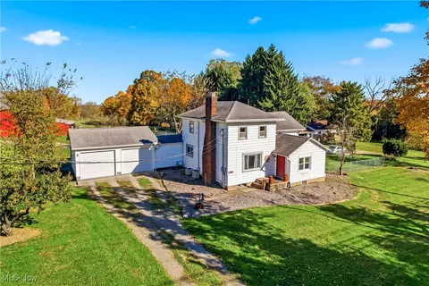8640 Akron Canfield Rd, Canfield, OH 44406