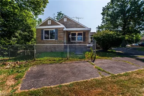 Other - 3007 E Waterloo Rd, Akron, OH 44312 photo 2 of 10