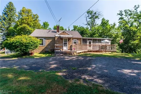 3007 E Waterloo Rd, Akron, OH 44312