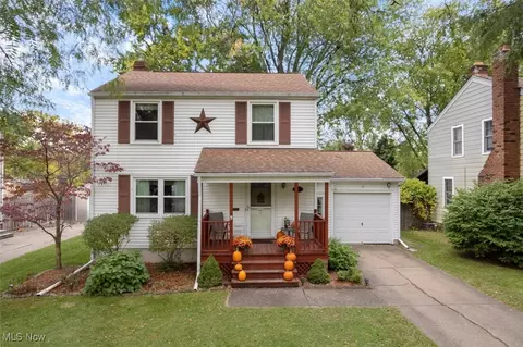2417 G St, Lorain, OH 44052