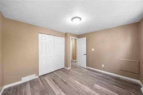 9130 Elm Cir, Windham, OH 44288 photo 17
