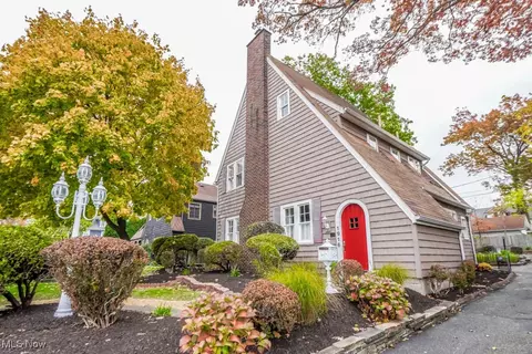 1916 Frazer Ave NW, Canton, OH 44709