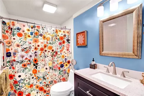 Bath - 620 Hilliard Rd, Elyria, OH 44035 photo 1 of 1