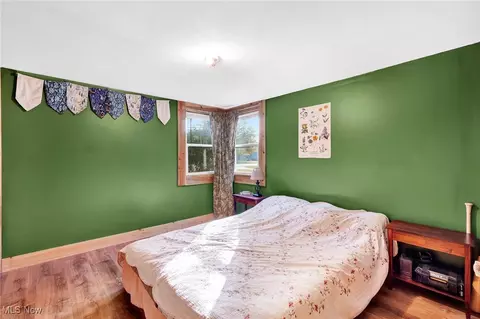 Bedroom - 620 Hilliard Rd, Elyria, OH 44035 photo 1 of 4