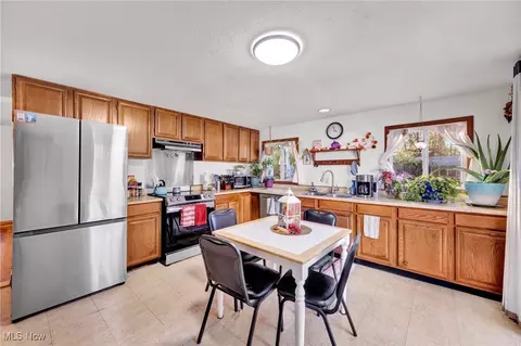 Kitchen - 620 Hilliard Rd, Elyria, OH 44035 photo 1 of 2