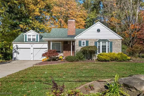 768 Crestview Dr, Boardman, OH 44512