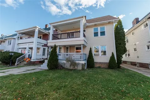 2035 Chesterland Ave, Lakewood, OH 44107
