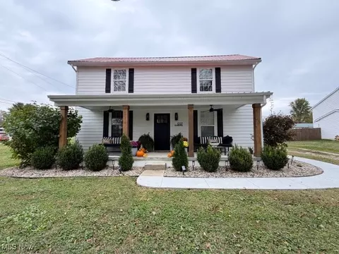 1097 Old River Rd, Boaz, WV 26187