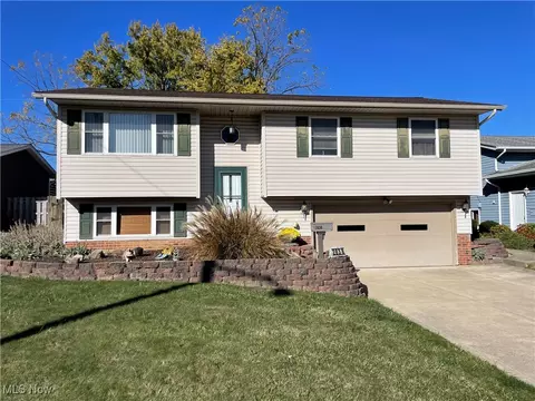 2838 Marda Dr, Parma, OH 44134