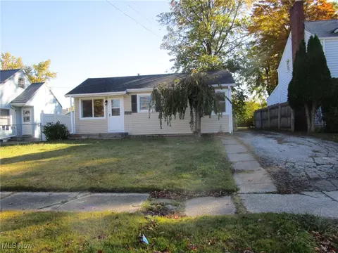 710 Myrtle Ave, Ashtabula, OH 44004 photo 3