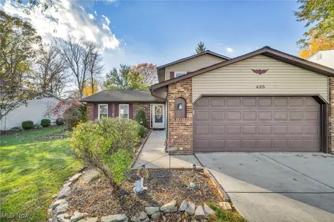 425 Loyola Dr, Elyria, OH 44035