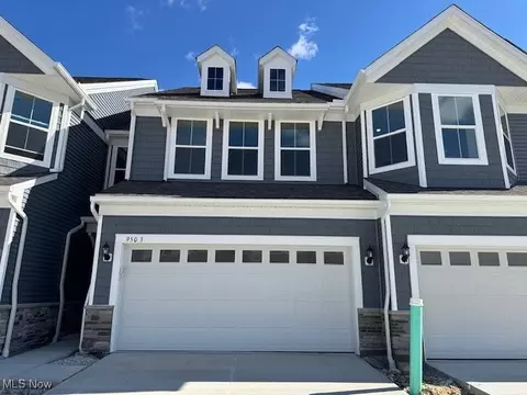 950 Memory Ln # -3, Aurora, OH 44202