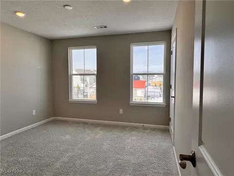 950 Memory Ln # -3, Aurora, OH 44202 photo 15