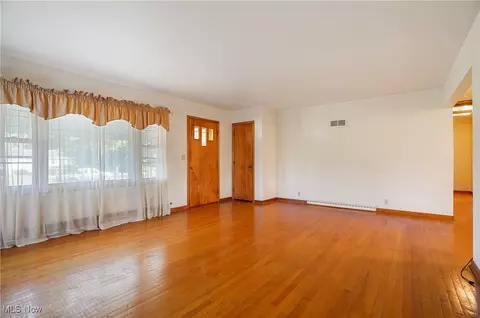Living - 3987 J A Vaughn Ave, Rootstown, OH 44272 photo 2 of 5