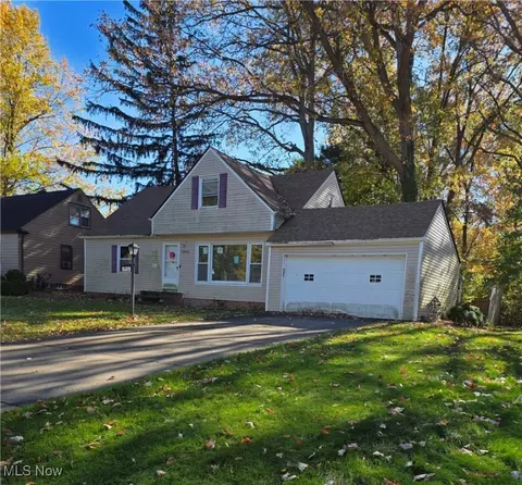 3936 Lancaster Rd, South Euclid, OH 44121