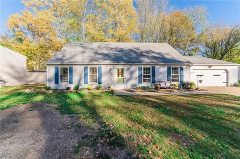 223 Parsons Dr, Avon Lake, OH 44012