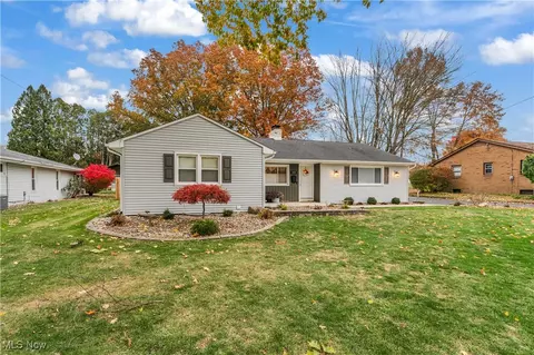7435 Forest Hill Ave, Poland, OH 44514