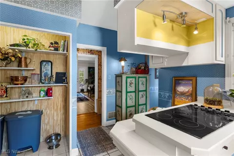 Kitchen - 4018 Windsor Rd, Boardman, OH 44512 photo 3 of 3