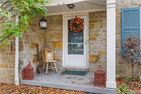 Exterior - 4018 Windsor Rd, Boardman, OH 44512 photo 13 of 15