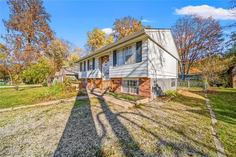 1861 Stirling Rd, Madison, OH 44057 photo 2