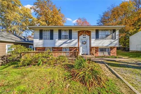 1861 Stirling Rd, Madison, OH 44057