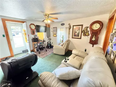 Living - 1693 Elfleda St, Lorain, OH 44055 photo 2 of 3