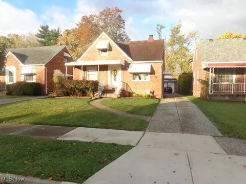 4334 S Parkside Dr, Brooklyn, OH 44144