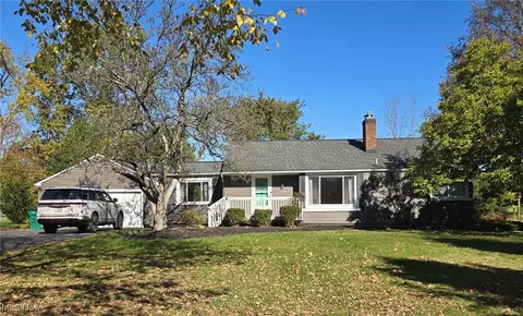 483 Atterbury Blvd, Hudson, OH 44236