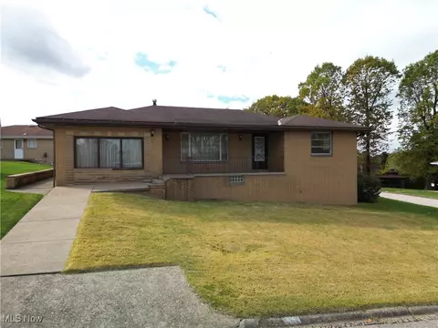 163 N 15th St, Weirton, WV 26062