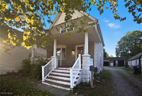 3227 Trowbridge Ave, Cleveland, OH 44109